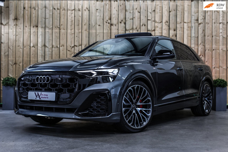 Audi Q8 60 TFSI e Quattro Competition *Pano*RS-Stoelen*B&O*4-Wiel besturing*360 Camera*