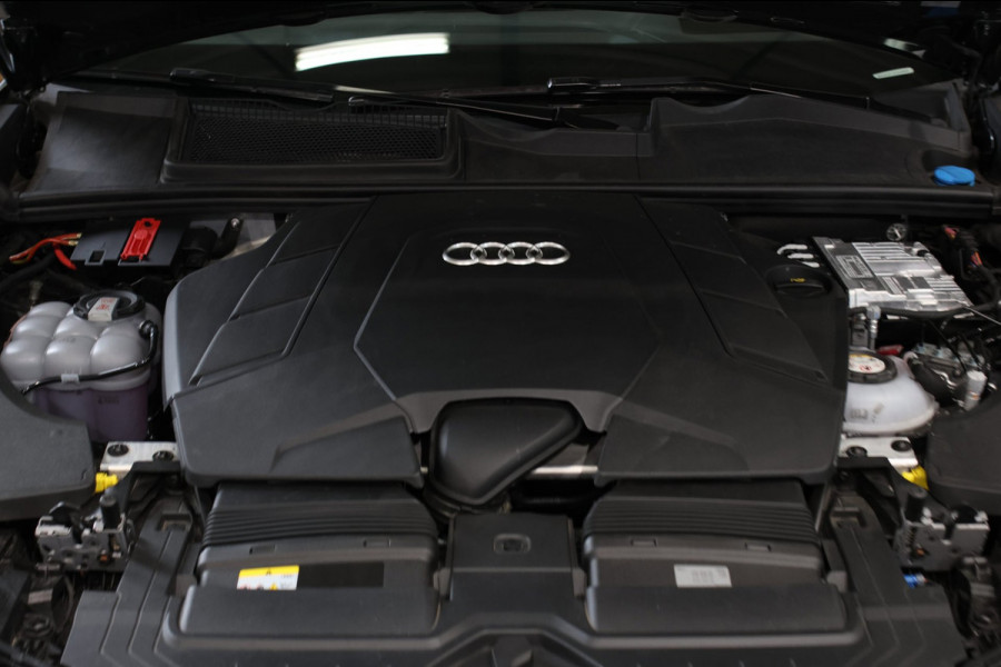 Audi Q8 60 TFSI e Quattro Competition *Pano*RS-Stoelen*B&O*4-Wiel besturing*360 Camera*