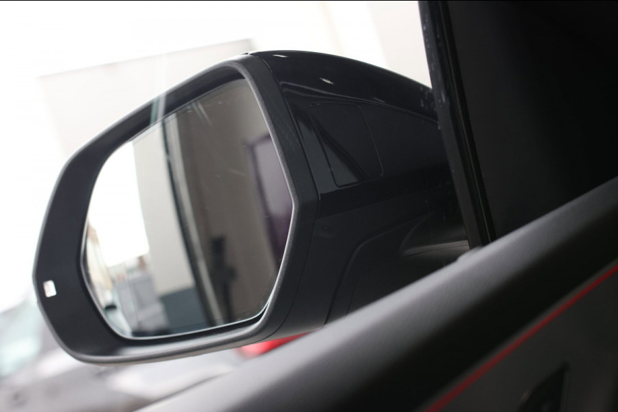 Audi Q8 60 TFSI e Quattro Competition *Pano*RS-Stoelen*B&O*4-Wiel besturing*360 Camera*