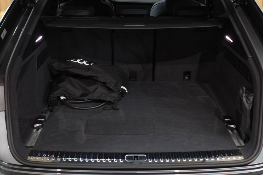 Audi Q8 60 TFSI e Quattro Competition *Pano*RS-Stoelen*B&O*4-Wiel besturing*360 Camera*