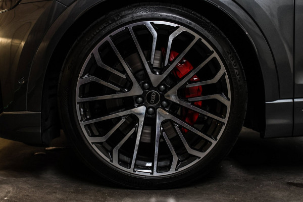 Audi Q8 60 TFSI e Quattro Competition *Pano*RS-Stoelen*B&O*4-Wiel besturing*360 Camera*