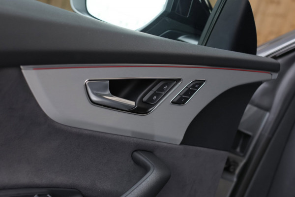 Audi Q8 60 TFSI e Quattro Competition *Pano*RS-Stoelen*B&O*4-Wiel besturing*360 Camera*