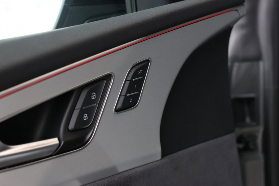 Audi Q8 60 TFSI e Quattro Competition *Pano*RS-Stoelen*B&O*4-Wiel besturing*360 Camera*