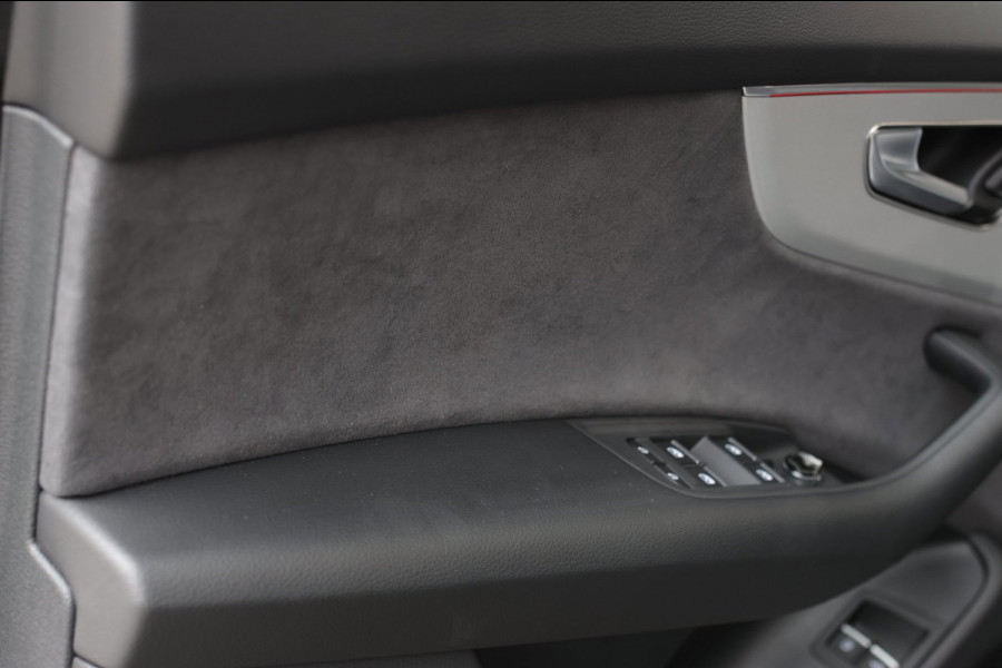 Audi Q8 60 TFSI e Quattro Competition *Pano*RS-Stoelen*B&O*4-Wiel besturing*360 Camera*