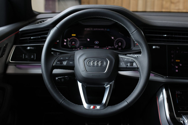 Audi Q8 60 TFSI e Quattro Competition *Pano*RS-Stoelen*B&O*4-Wiel besturing*360 Camera*