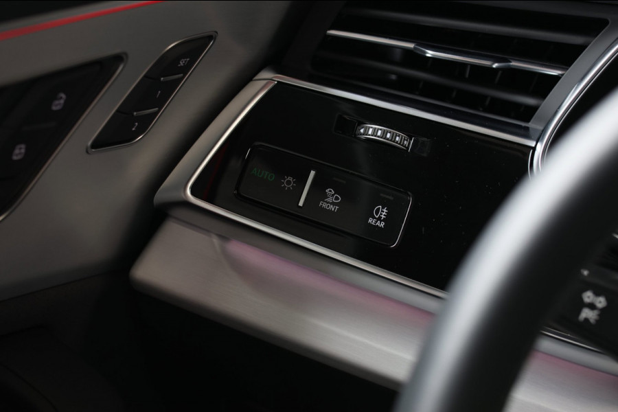 Audi Q8 60 TFSI e Quattro Competition *Pano*RS-Stoelen*B&O*4-Wiel besturing*360 Camera*