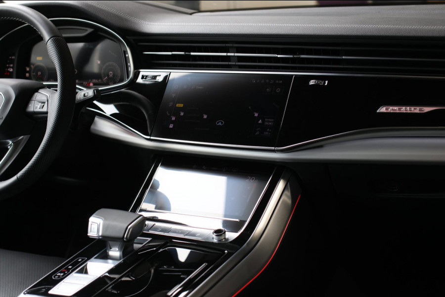 Audi Q8 60 TFSI e Quattro Competition *Pano*RS-Stoelen*B&O*4-Wiel besturing*360 Camera*