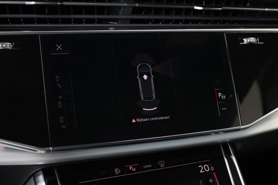 Audi Q8 60 TFSI e Quattro Competition *Pano*RS-Stoelen*B&O*4-Wiel besturing*360 Camera*