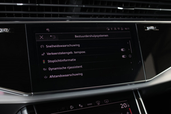 Audi Q8 60 TFSI e Quattro Competition *Pano*RS-Stoelen*B&O*4-Wiel besturing*360 Camera*