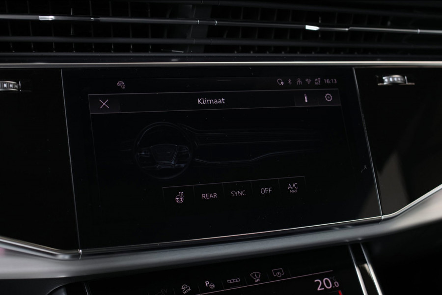 Audi Q8 60 TFSI e Quattro Competition *Pano*RS-Stoelen*B&O*4-Wiel besturing*360 Camera*