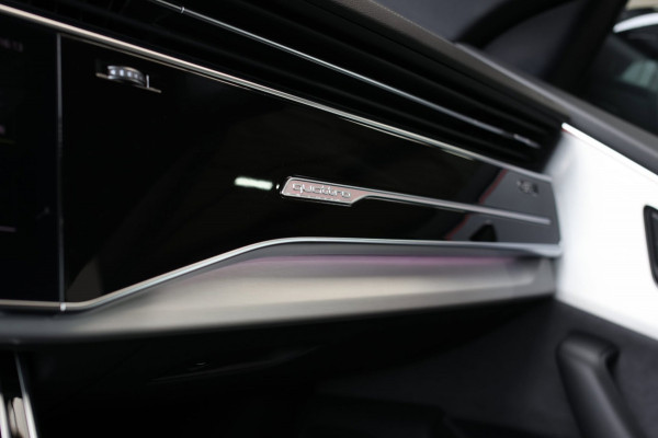 Audi Q8 60 TFSI e Quattro Competition *Pano*RS-Stoelen*B&O*4-Wiel besturing*360 Camera*