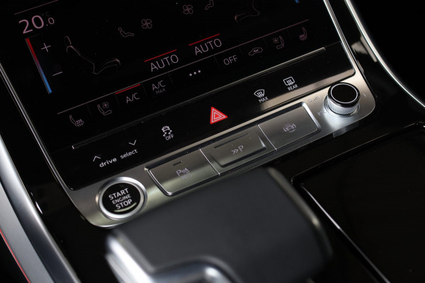 Audi Q8 60 TFSI e Quattro Competition *Pano*RS-Stoelen*B&O*4-Wiel besturing*360 Camera*