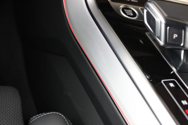 Audi Q8 60 TFSI e Quattro Competition *Pano*RS-Stoelen*B&O*4-Wiel besturing*360 Camera*