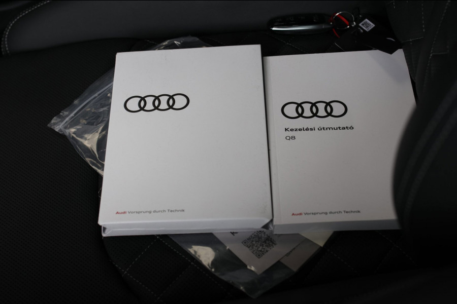 Audi Q8 60 TFSI e Quattro Competition *Pano*RS-Stoelen*B&O*4-Wiel besturing*360 Camera*