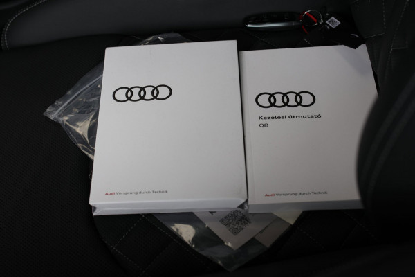 Audi Q8 60 TFSI e Quattro Competition *Pano*RS-Stoelen*B&O*4-Wiel besturing*360 Camera*