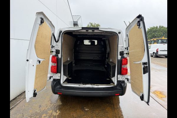 Toyota PROACE Electric 75kWh 136PK L2 Elektrisch 93.3% (SOH) 330km WLTP Snelladen Cruise Control Climate Control Carplay Navigatie 360° Camera Snelladen