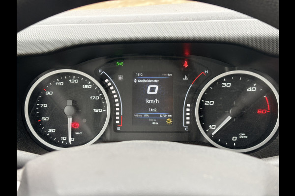 Iveco Daily 35C16 3.0 160PK Laadklep Zijdeur Camera Climate Control Bluetooth Bakwagen Meubelbak Koffer