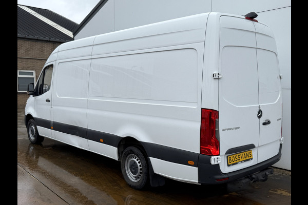 Mercedes-Benz Sprinter 315 1.9 CDI Automaat L3H2 Climate Control Adaptieve Cruise Carplay Trekhaak 2.8t Camera Stoelverwarming Parkeersensoren voor achter