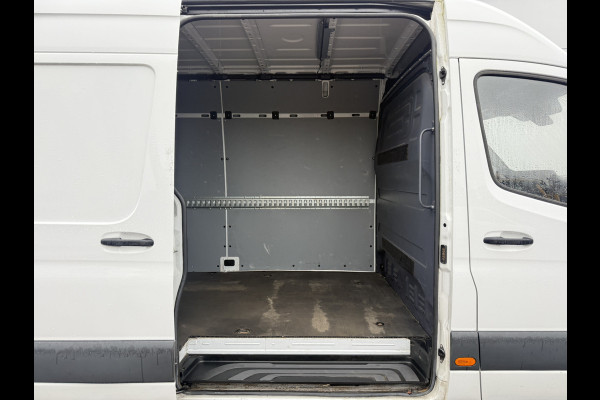 Mercedes-Benz Sprinter 315 1.9 CDI Automaat L3H2 Climate Control Adaptieve Cruise Carplay Trekhaak 2.8t Camera Stoelverwarming Parkeersensoren voor achter