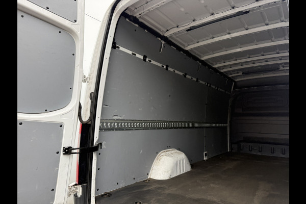 Mercedes-Benz Sprinter 315 1.9 CDI Automaat L3H2 Climate Control Adaptieve Cruise Carplay Trekhaak 2.8t Camera Stoelverwarming Parkeersensoren voor achter