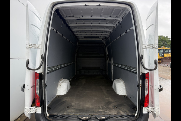 Mercedes-Benz Sprinter 315 1.9 CDI Automaat L3H2 Climate Control Adaptieve Cruise Carplay Trekhaak 2.8t Camera Stoelverwarming Parkeersensoren voor achter