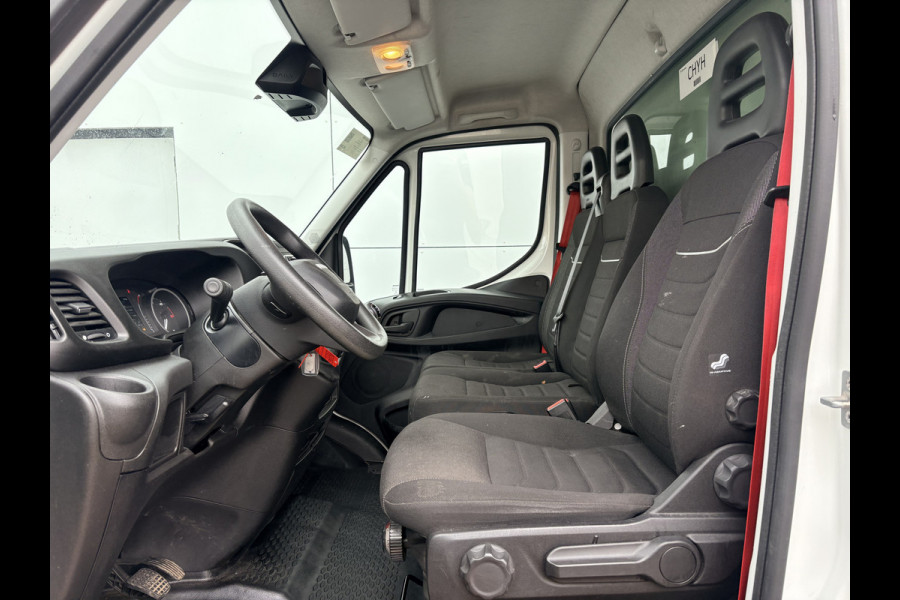 Iveco Daily 35C16 3.0 160PK Laadklep Zijdeur Camera Climate Control Bluetooth Bakwagen Meubelbak Koffer