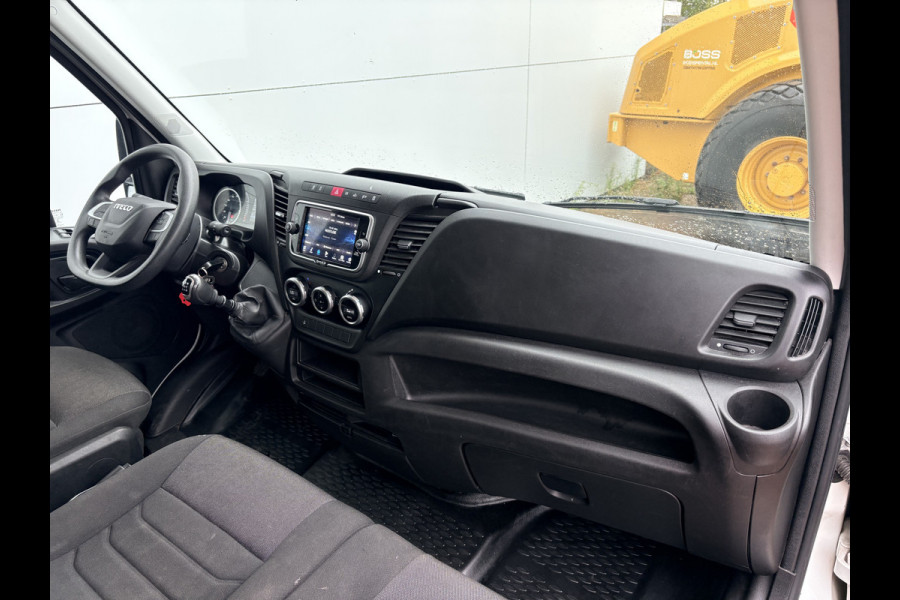 Iveco Daily 35C16 3.0 160PK Laadklep Zijdeur Camera Climate Control Bluetooth Bakwagen Meubelbak Koffer