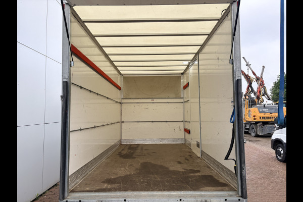 Iveco Daily 35C16 3.0 160PK Laadklep Zijdeur Camera Climate Control Bluetooth Bakwagen Meubelbak Koffer