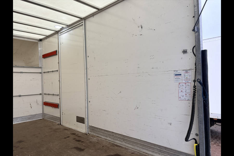 Iveco Daily 35C16 3.0 160PK Laadklep Zijdeur Camera Climate Control Bluetooth Bakwagen Meubelbak Koffer