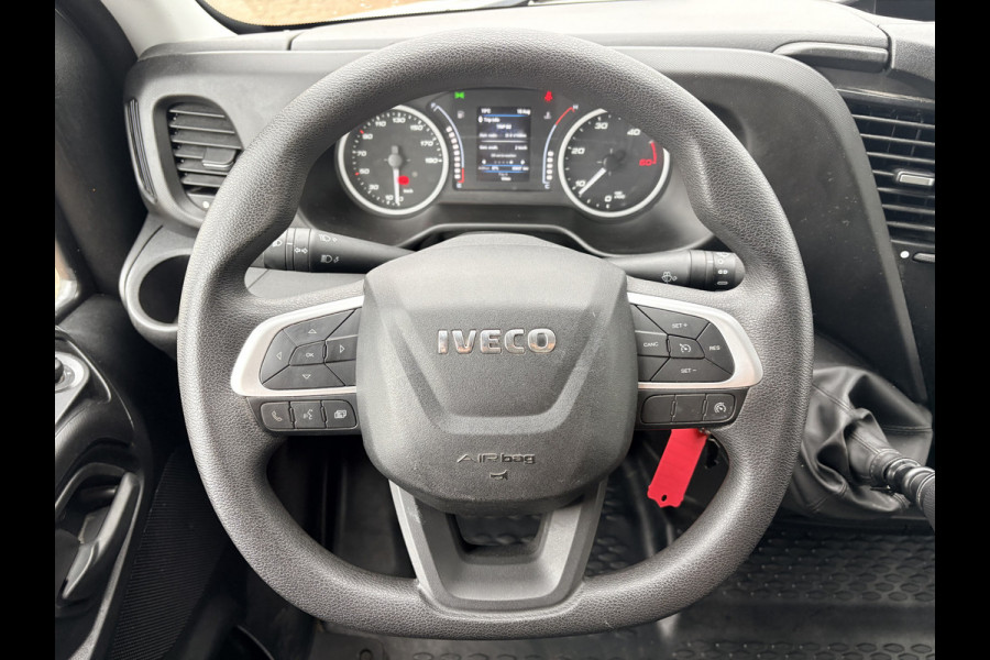 Iveco Daily 35C16 3.0 160PK Laadklep Zijdeur Camera Climate Control Bluetooth Bakwagen Meubelbak Koffer