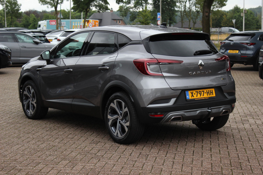 Renault Captur 1.3 mild hybrid 160 R.S. Line / Trekhaak / Camera / CarPlay / Keyless / 18'' / Half leder / DAB / Cruise Control