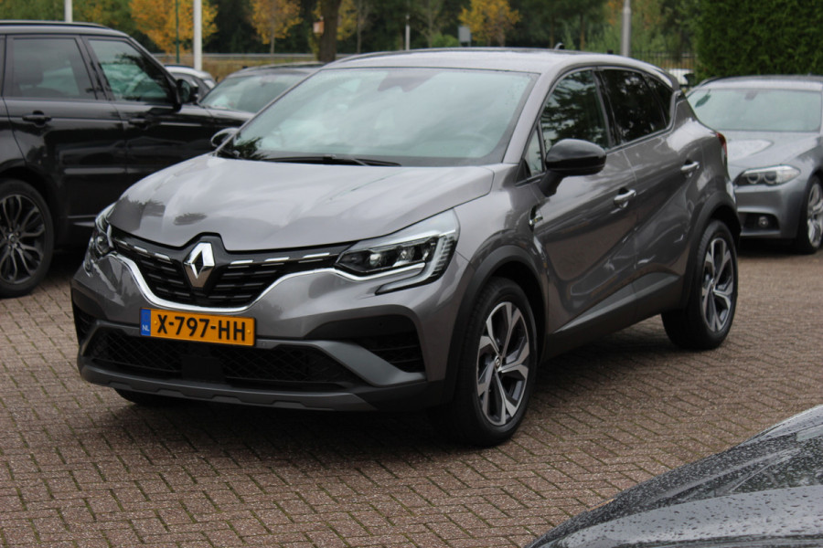 Renault Captur 1.3 mild hybrid 160 R.S. Line / Trekhaak / Camera / CarPlay / Keyless / 18'' / Half leder / DAB / Cruise Control