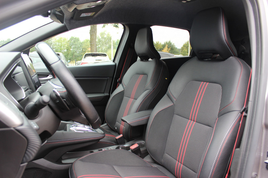 Renault Captur 1.3 mild hybrid 160 R.S. Line / Trekhaak / Camera / CarPlay / Keyless / 18'' / Half leder / DAB / Cruise Control