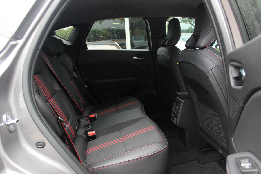 Renault Captur 1.3 mild hybrid 160 R.S. Line / Trekhaak / Camera / CarPlay / Keyless / 18'' / Half leder / DAB / Cruise Control
