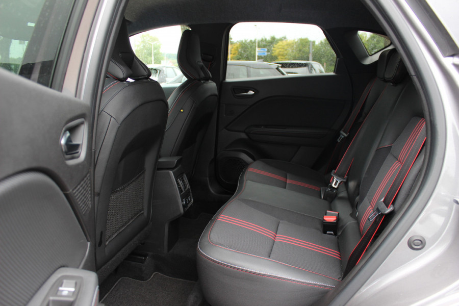 Renault Captur 1.3 mild hybrid 160 R.S. Line / Trekhaak / Camera / CarPlay / Keyless / 18'' / Half leder / DAB / Cruise Control