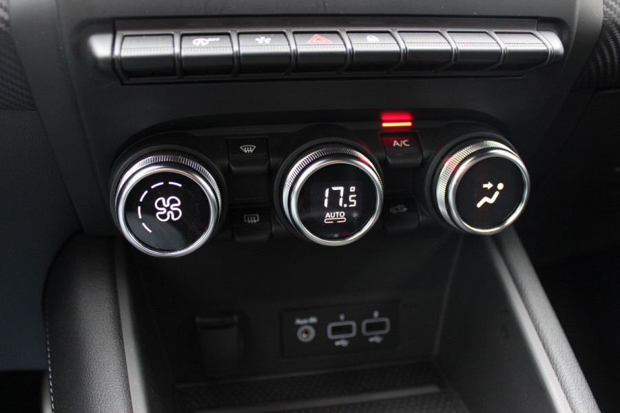Renault Captur 1.3 mild hybrid 160 R.S. Line / Trekhaak / Camera / CarPlay / Keyless / 18'' / Half leder / DAB / Cruise Control