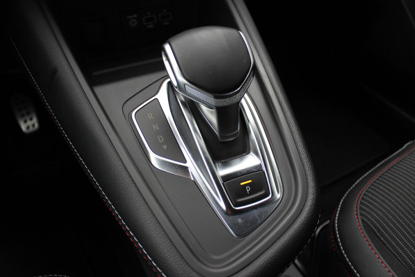 Renault Captur 1.3 mild hybrid 160 R.S. Line / Trekhaak / Camera / CarPlay / Keyless / 18'' / Half leder / DAB / Cruise Control