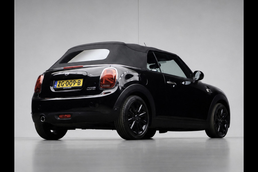 MINI Cabrio 1.5 Cooper Chili Sport (CABRIO,NAVI,CAMERA,STOELVERWARMING,XENON,CLIMATE,CRUISE,BLACK EDTION,SPORTSTOELEN,LM VELGEN)