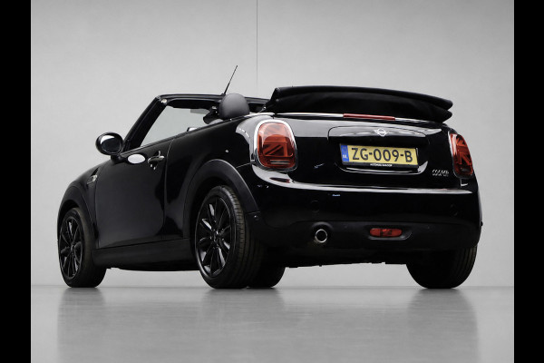 MINI Cabrio 1.5 Cooper Chili Sport (CABRIO,NAVI,CAMERA,STOELVERWARMING,XENON,CLIMATE,CRUISE,BLACK EDTION,SPORTSTOELEN,LM VELGEN)