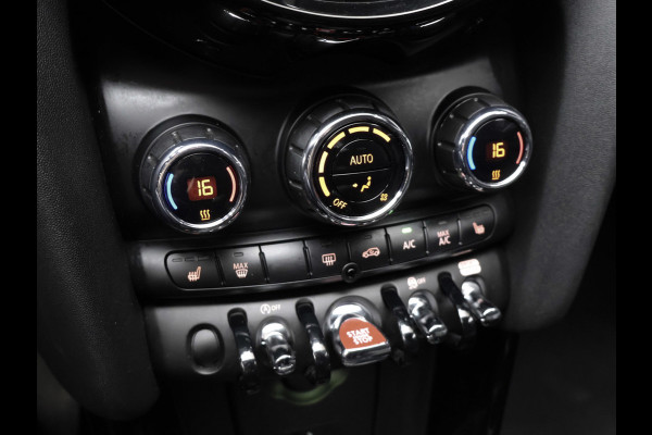 MINI Cabrio 1.5 Cooper Chili Sport (CABRIO,NAVI,CAMERA,STOELVERWARMING,XENON,CLIMATE,CRUISE,BLACK EDTION,SPORTSTOELEN,LM VELGEN)