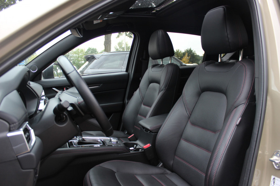 Mazda CX-5 2.0 e-SkyActiv-G M Hybrid 165 Homura / Trekhaak / Schuifdak / 360Camera / Head-up / Leder / 19'' / Bose / Keyless / Stoelventilatie+Verwarmd / Dodehoek / DAB / ACC