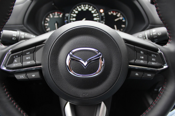 Mazda CX-5 2.0 e-SkyActiv-G M Hybrid 165 Homura / Trekhaak / Schuifdak / 360Camera / Head-up / Leder / 19'' / Bose / Keyless / Stoelventilatie+Verwarmd / Dodehoek / DAB / ACC