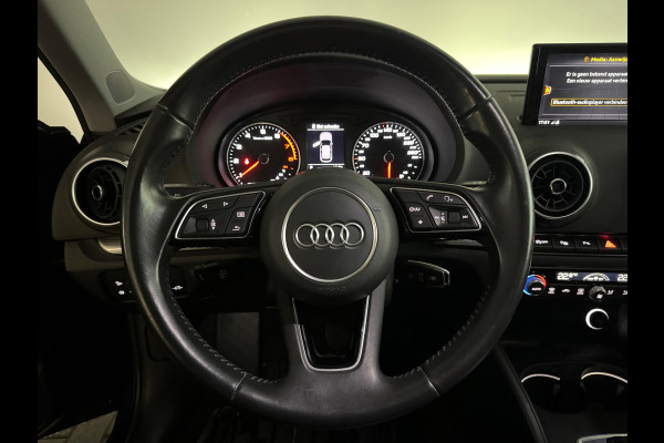 Audi A3 SPORTBACK 1.5 TFSI CoD Pro Line Pano|Stoelverwarming|Volleder|Cruise Control