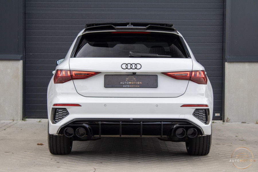 Audi A3 Sportback 45 TFSIe S line Competition PANO MAXTON MATRIX CAMERA KEYLESS