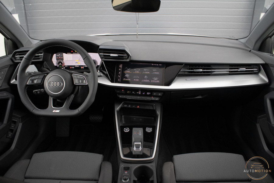 Audi A3 Sportback 45 TFSIe S line Competition PANO MAXTON MATRIX CAMERA KEYLESS