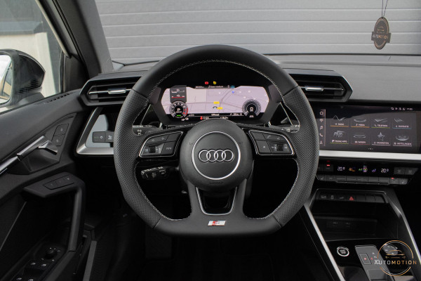Audi A3 Sportback 45 TFSIe S line Competition PANO MAXTON MATRIX CAMERA KEYLESS