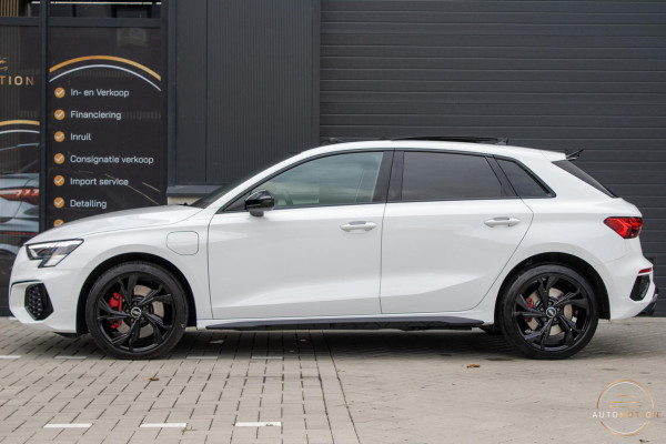 Audi A3 Sportback 45 TFSIe S line Competition PANO MAXTON MATRIX CAMERA KEYLESS