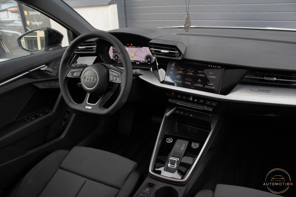 Audi A3 Sportback 45 TFSIe S line Competition PANO MAXTON MATRIX CAMERA KEYLESS
