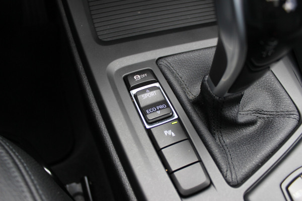 BMW X1 sDrive18i High Executive / Panoramadak / Leder / Head-up / Parkeerhulp V+A / Navigatie / 17'' / Stoelverwarming / Cruise Control