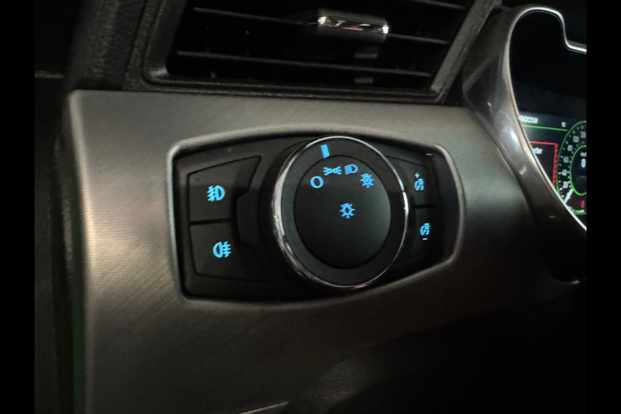 Ford Mustang Fastback 5.0 V8 GT Stoelverwarming |Stoelventilatie|Camera|Keyless|
